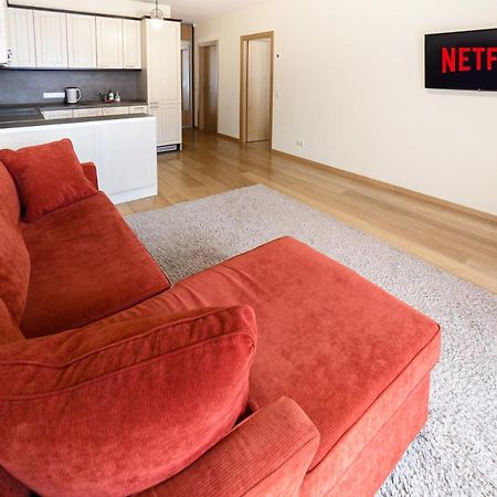 Ona'S Apartment In City Center With Private Parking 카우나스 외부 사진